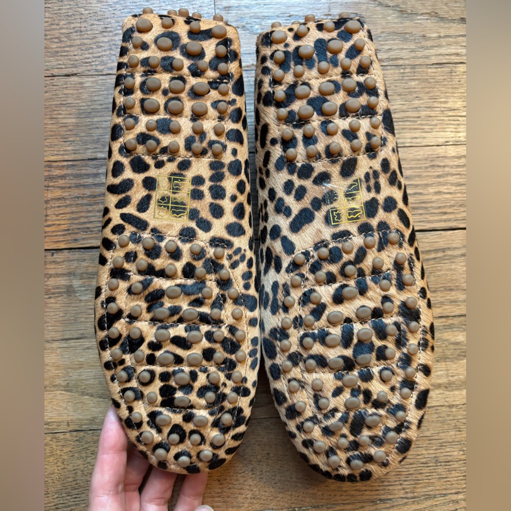 JOHHNY WAS Taline Leopard Embroidered Calf Hair Slip on Moccasins Loafers - Picture 3 of 6